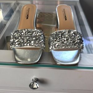 FASHION NOVA SLIPPER